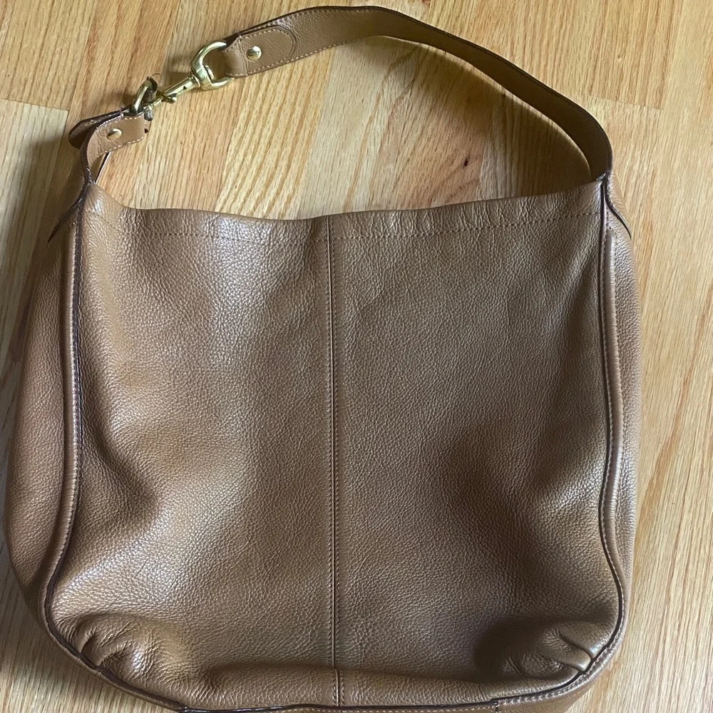 Coach Vintage Avery Tan Leather Hobo Bag